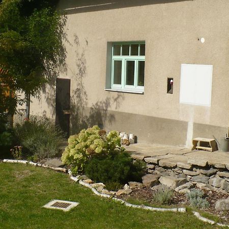 Chalupa Na Bidylku Jindrichuv Hradec Exterior photo